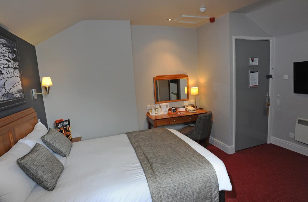 Brentwood Inn By Greene King Inns Rotherham Ruang foto