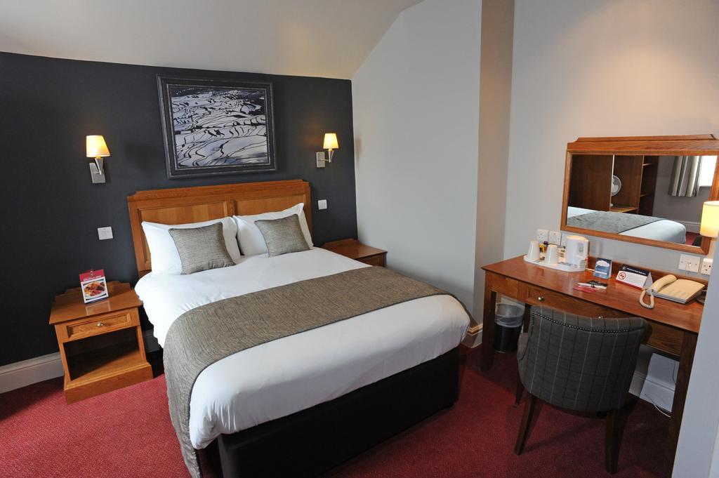 Brentwood Inn By Greene King Inns Rotherham Ruang foto