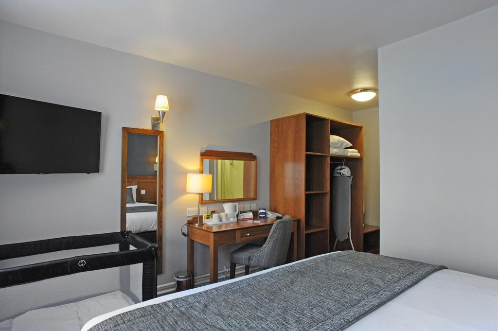 Brentwood Inn By Greene King Inns Rotherham Bagian luar foto